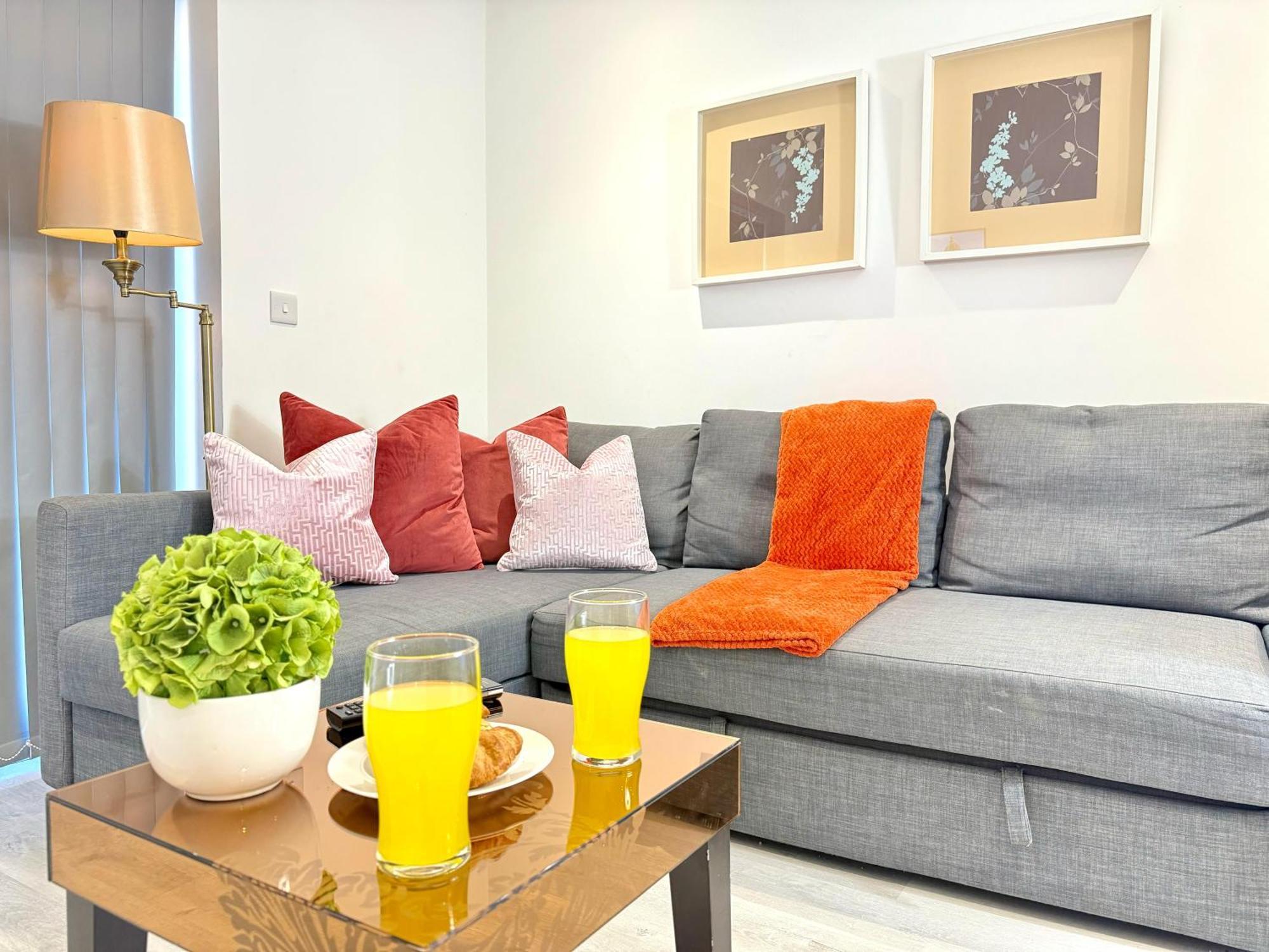 Hazel 1-Bedroom Cousy Flat, Parking, Wifi, Prime Location, Close To Blenheim Palace & Oxford 키들링턴 외부 사진