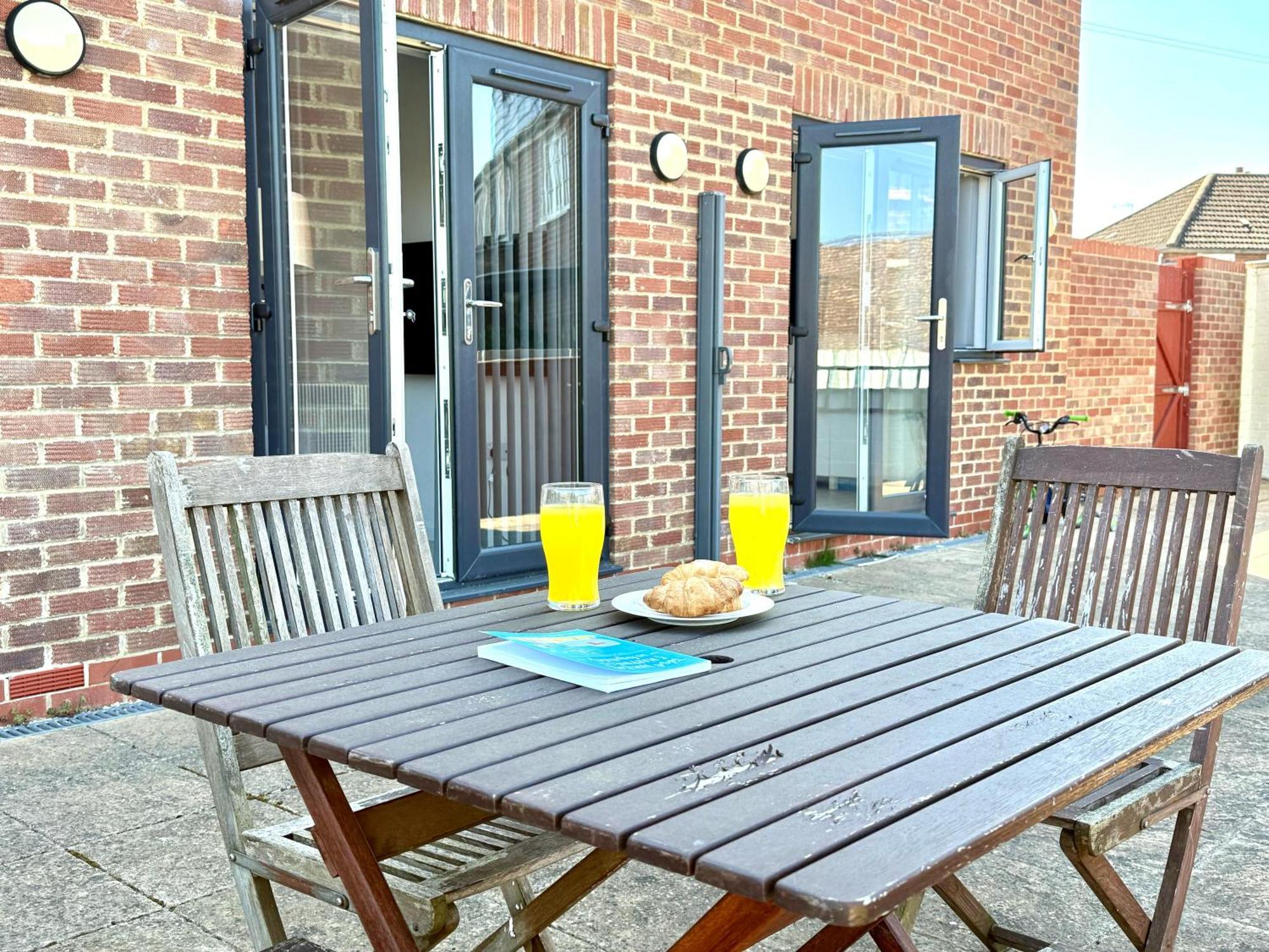 Hazel 1-Bedroom Cousy Flat, Parking, Wifi, Prime Location, Close To Blenheim Palace & Oxford 키들링턴 외부 사진