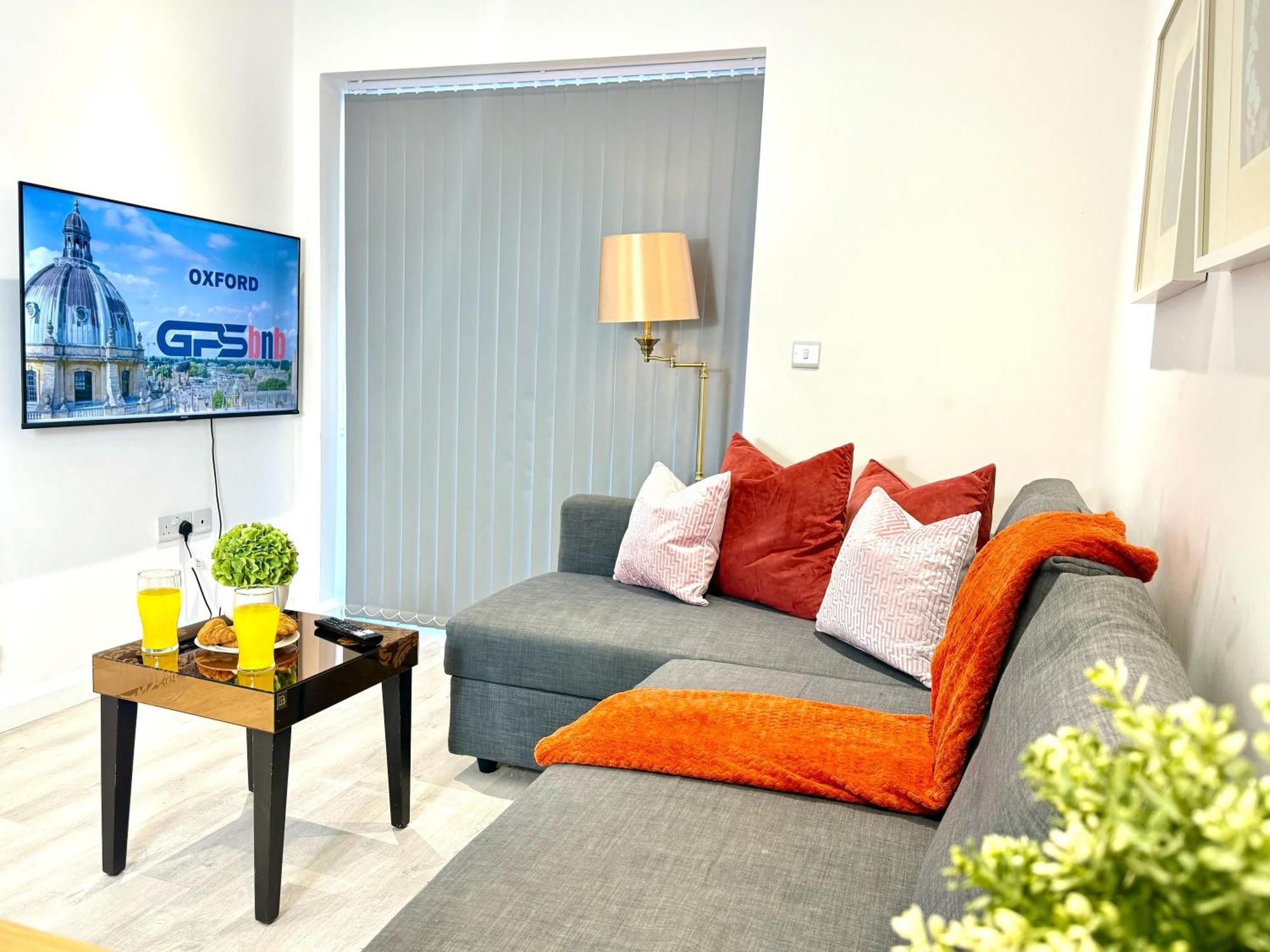Hazel 1-Bedroom Cousy Flat, Parking, Wifi, Prime Location, Close To Blenheim Palace & Oxford 키들링턴 외부 사진