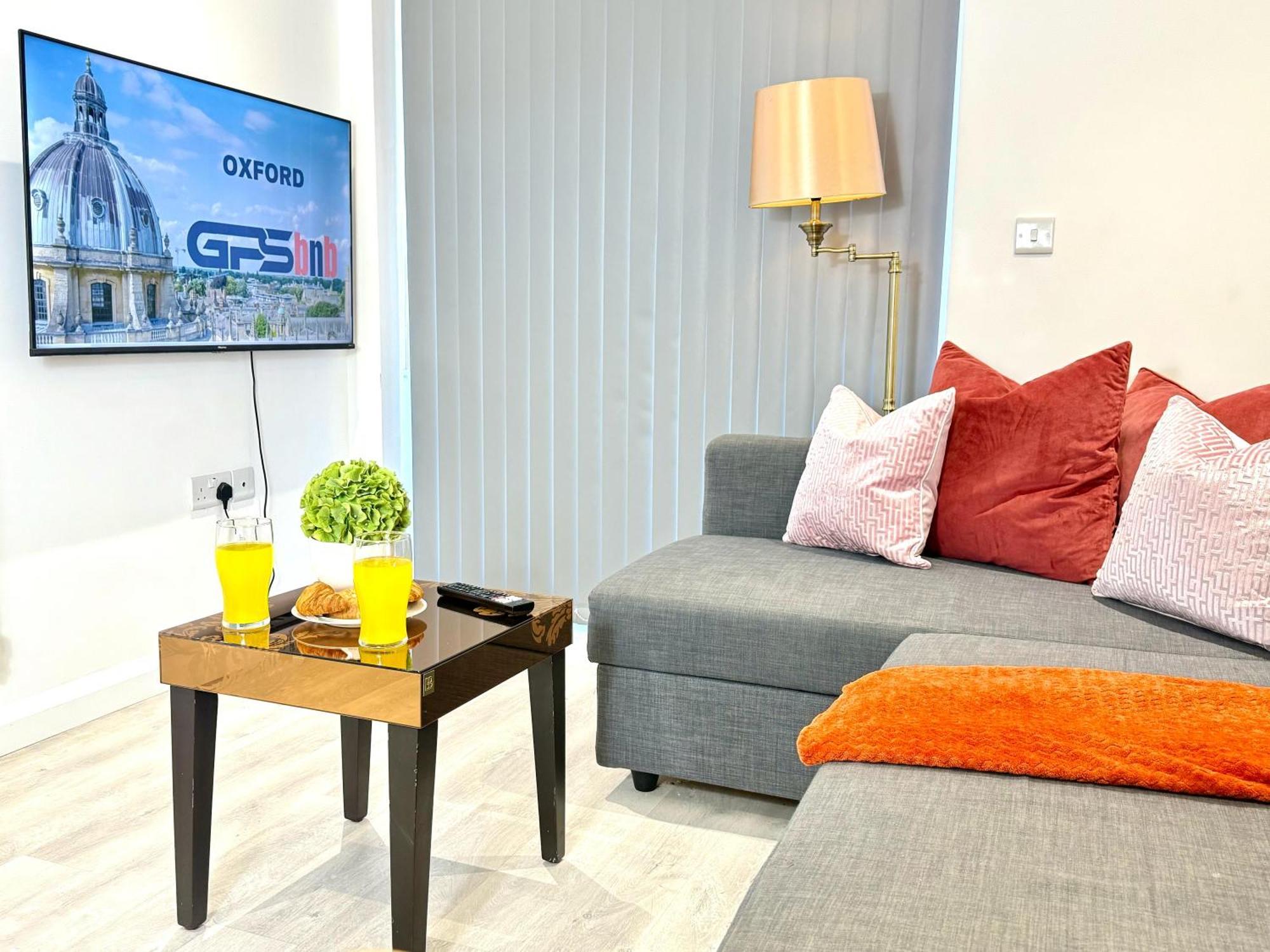 Hazel 1-Bedroom Cousy Flat, Parking, Wifi, Prime Location, Close To Blenheim Palace & Oxford 키들링턴 외부 사진