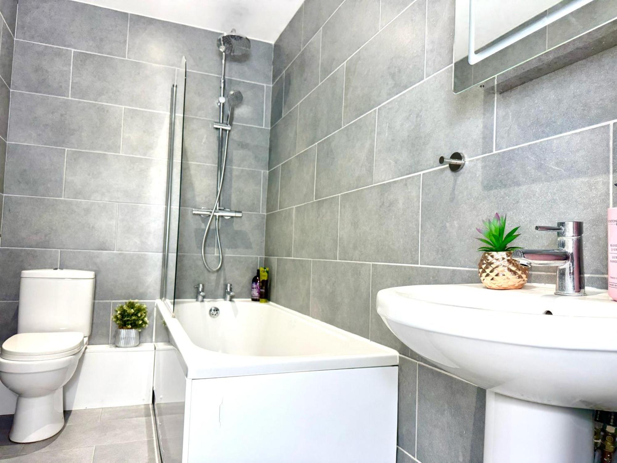 Hazel 1-Bedroom Cousy Flat, Parking, Wifi, Prime Location, Close To Blenheim Palace & Oxford 키들링턴 외부 사진