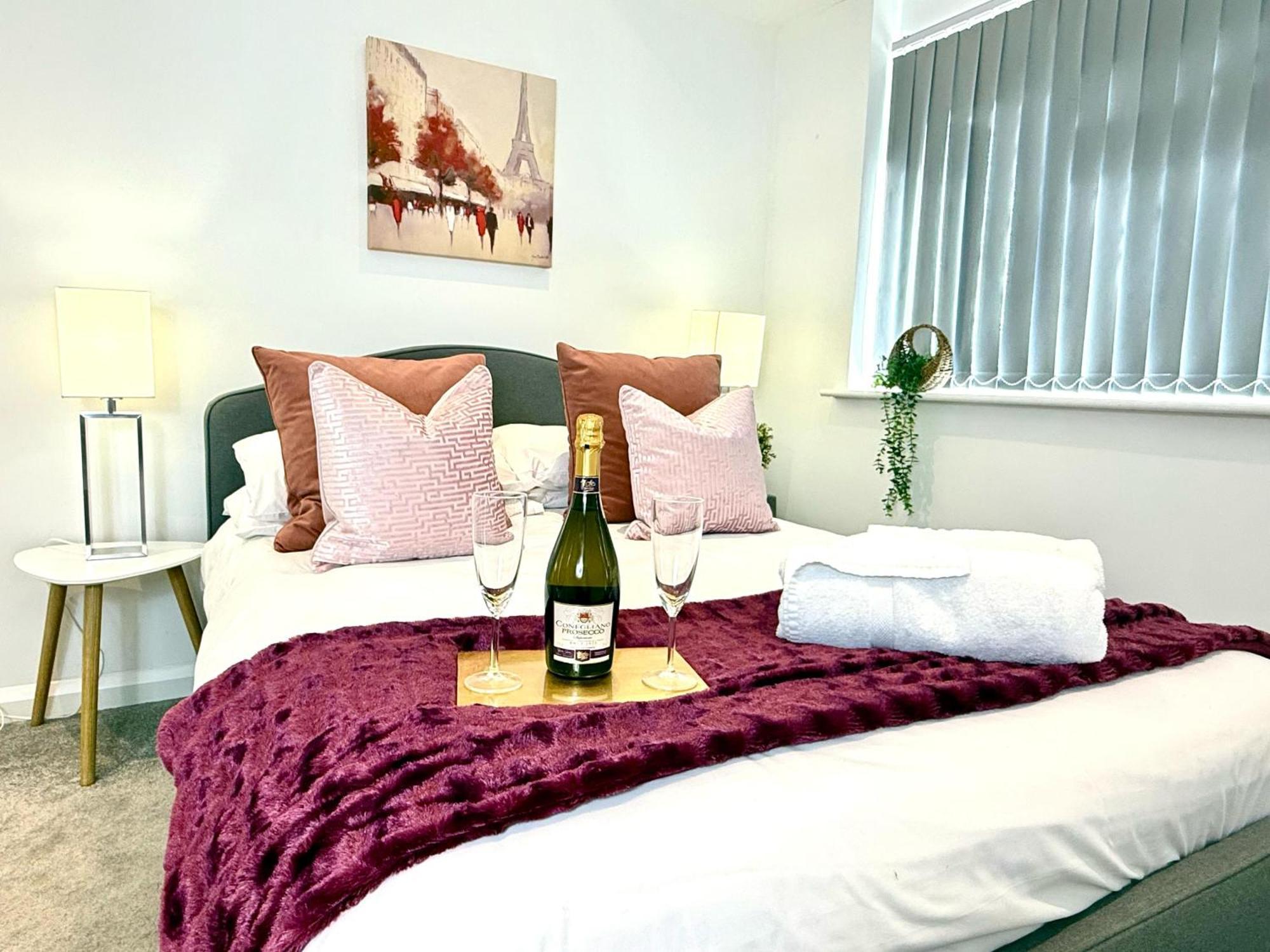 Hazel 1-Bedroom Cousy Flat, Parking, Wifi, Prime Location, Close To Blenheim Palace & Oxford 키들링턴 외부 사진