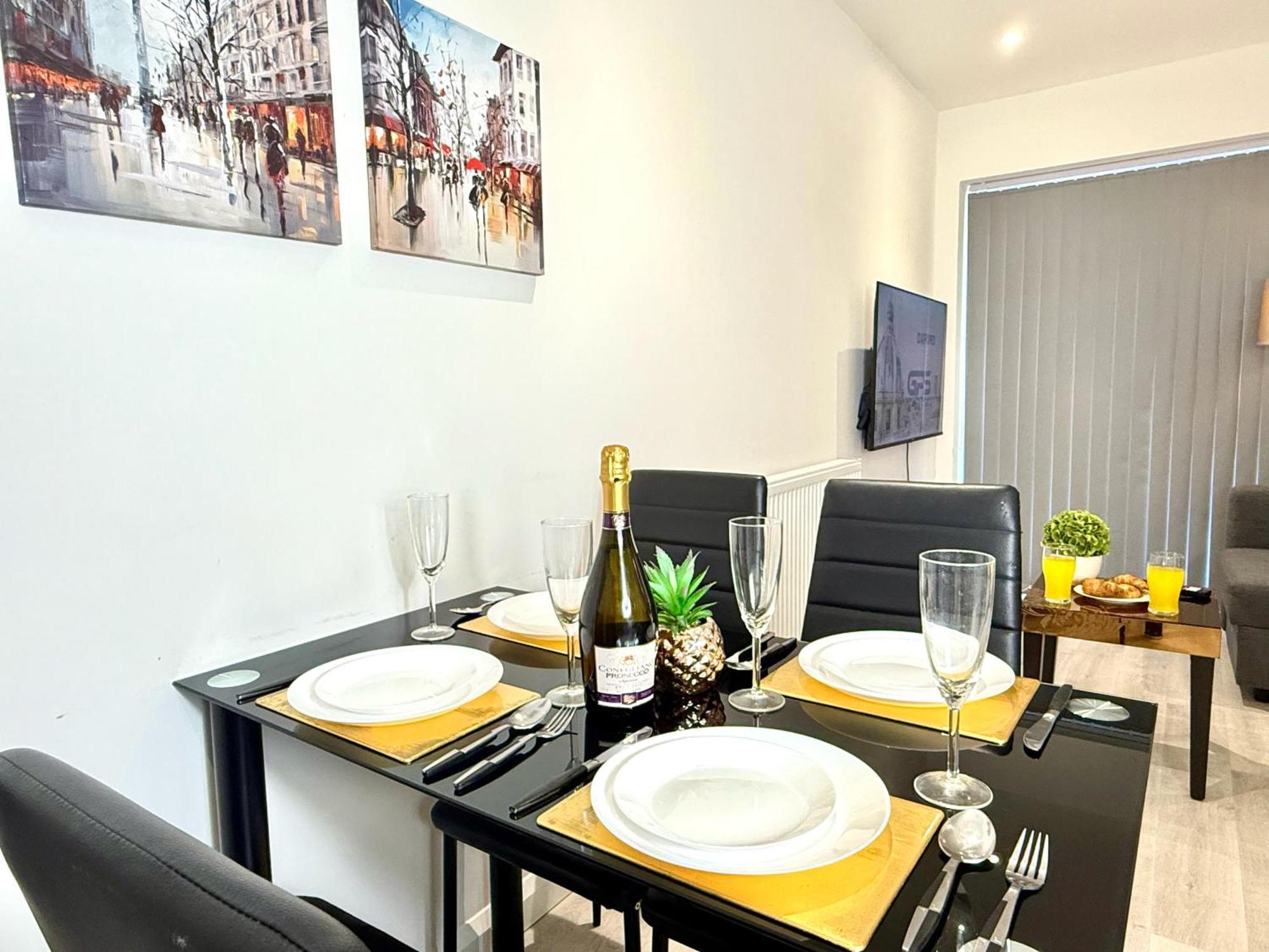 Hazel 1-Bedroom Cousy Flat, Parking, Wifi, Prime Location, Close To Blenheim Palace & Oxford 키들링턴 외부 사진